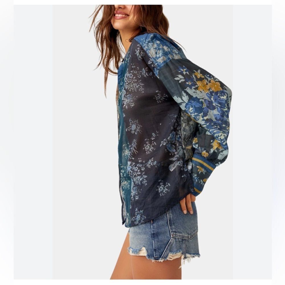 We the Free XS FREE PEOPLE Flower Patch Top $128.00 Indigo